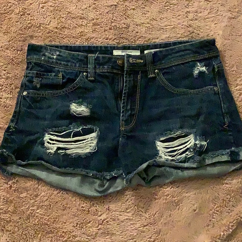 STRADIVARIUS DENIM SHORTS SIZE 4